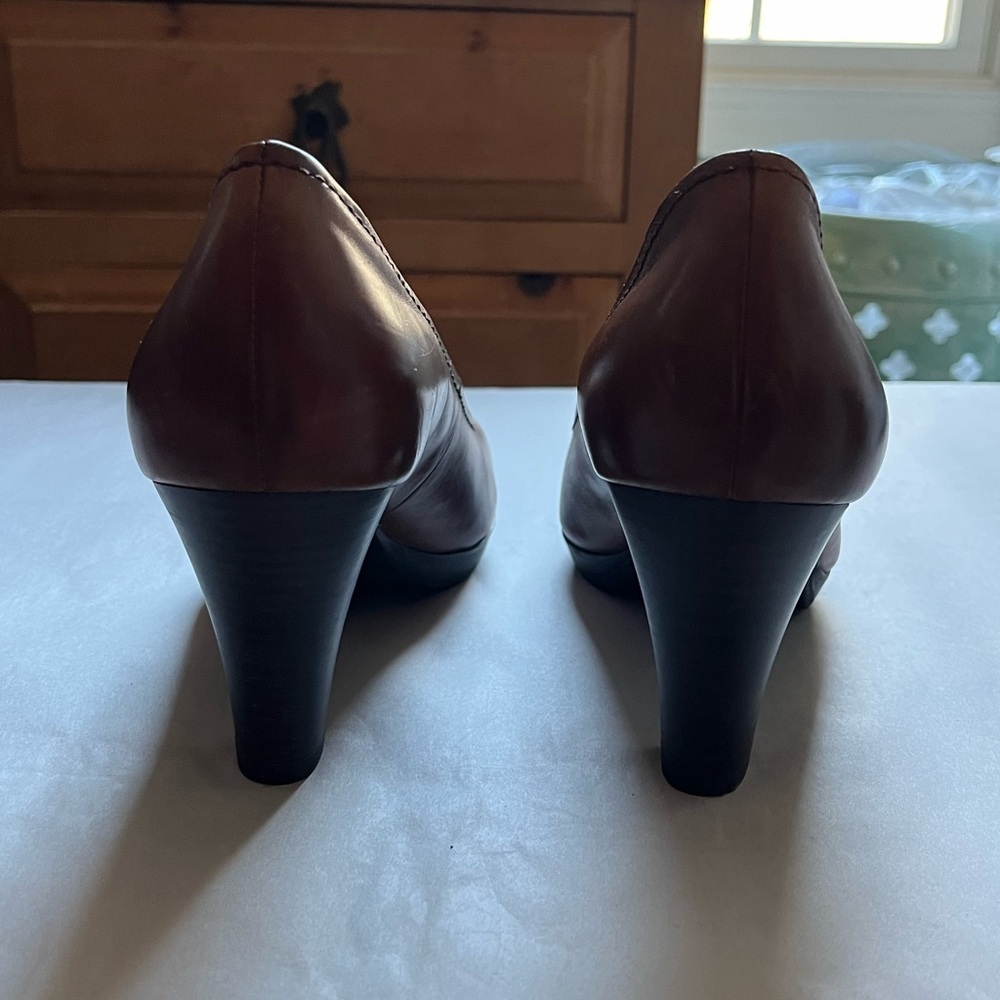 Tamaris Celine Classic Leather Pumps in Cognac women’s sz 40 Made in Germany EUC - Picture 2 of 14